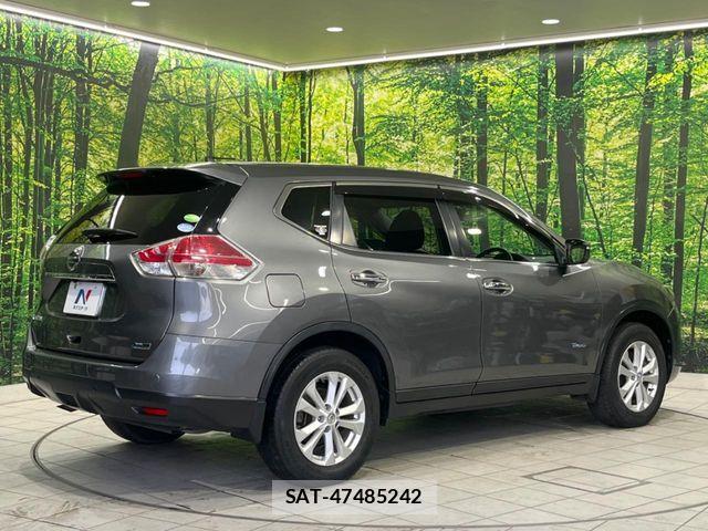 Nissan X-TRAIL HYBRID 2015-07 7459097-16