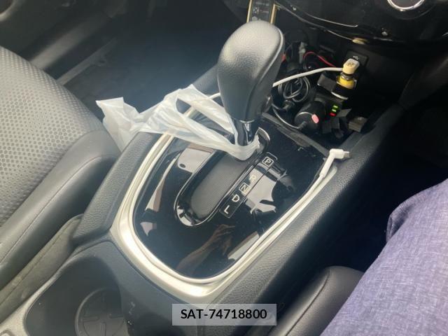 Nissan X-TRAIL HYBRID 2015-09 7504083-9