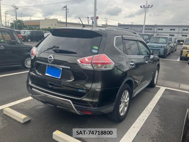 Nissan X-TRAIL HYBRID 2015-09 7504083-2