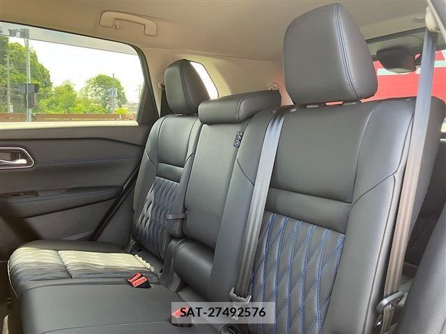 Nissan X-TRAIL HYBRID 2023-06 7504057-29