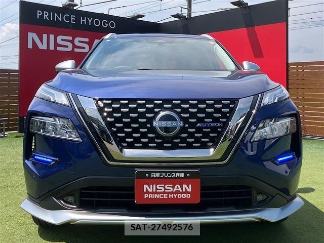 Nissan X-TRAIL HYBRID 2023-06 7504057-4