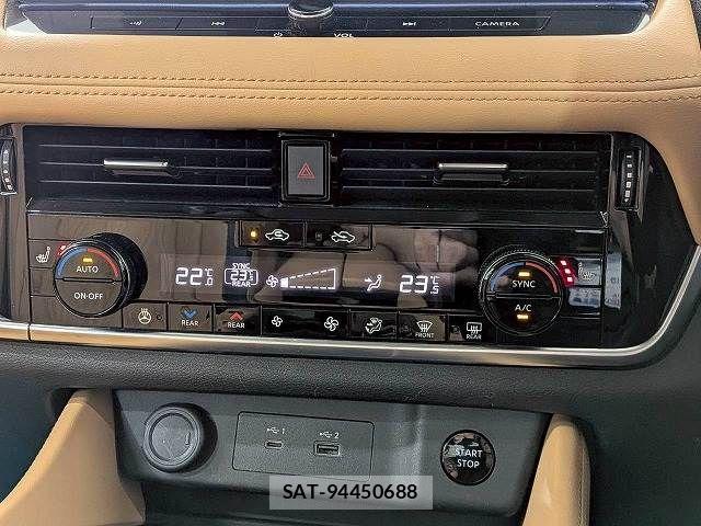 Nissan X-TRAIL HYBRID 2023-06 7504076-9