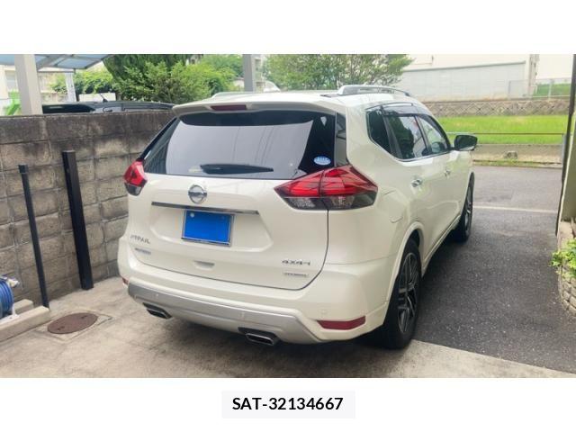 Nissan X-TRAIL HYBRID 2021-07 7510581-1