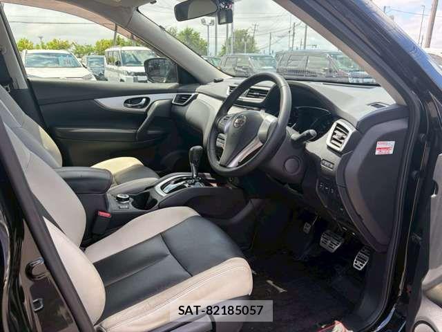 Nissan X-TRAIL HYBRID 2015-11 7504080-11