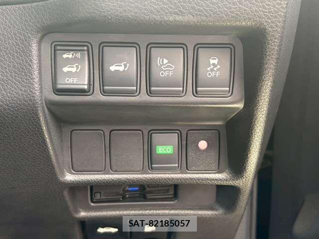 Nissan X-TRAIL HYBRID 2015-11 7504080-2