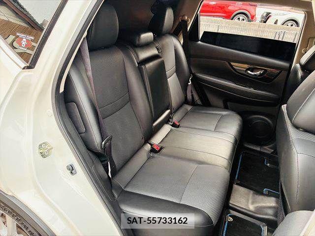 Nissan X-TRAIL HYBRID 2018-06 7504078-9