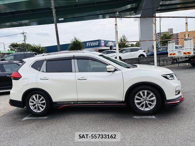 Nissan X-TRAIL HYBRID 2018-06 7504078-17
