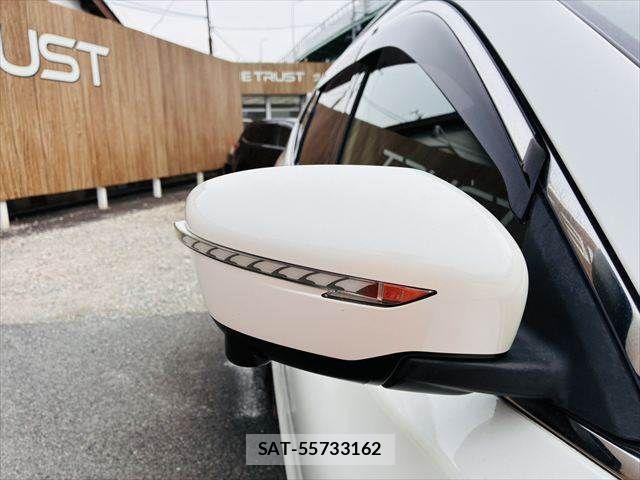 Nissan X-TRAIL HYBRID 2018-06 7504078-27