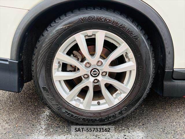 Nissan X-TRAIL HYBRID 2018-06 7504078-28
