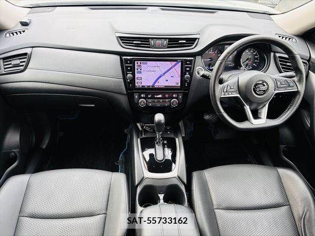 Nissan X-TRAIL HYBRID 2018-06 7504078-2
