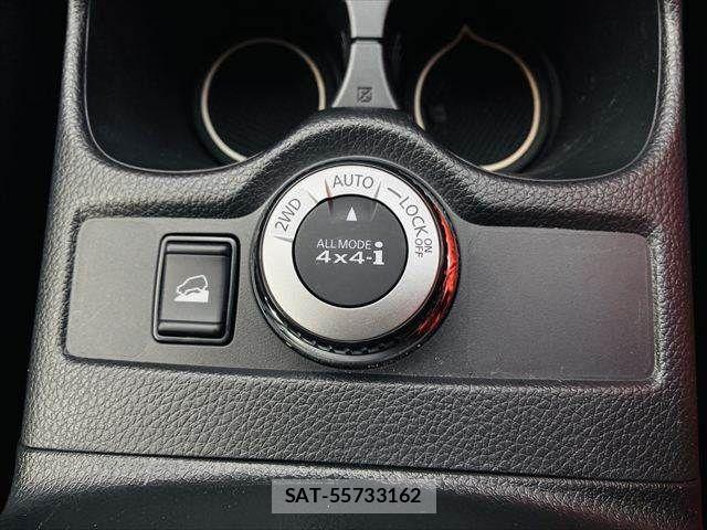 Nissan X-TRAIL HYBRID 2018-06 7504078-6