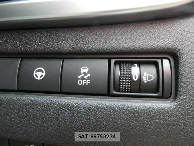Nissan X-TRAIL HYBRID 2026-04 7504056-4
