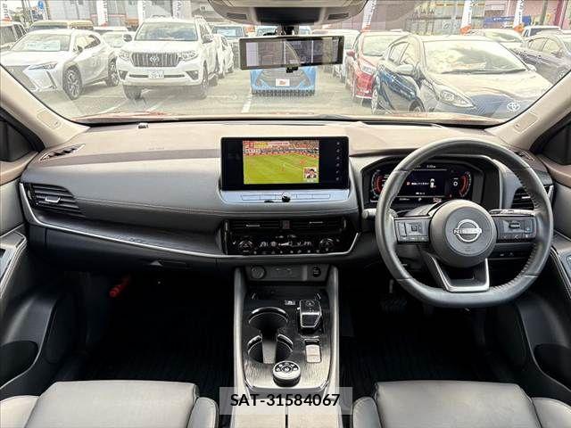 Nissan X-TRAIL HYBRID 2023-09 7563123-1