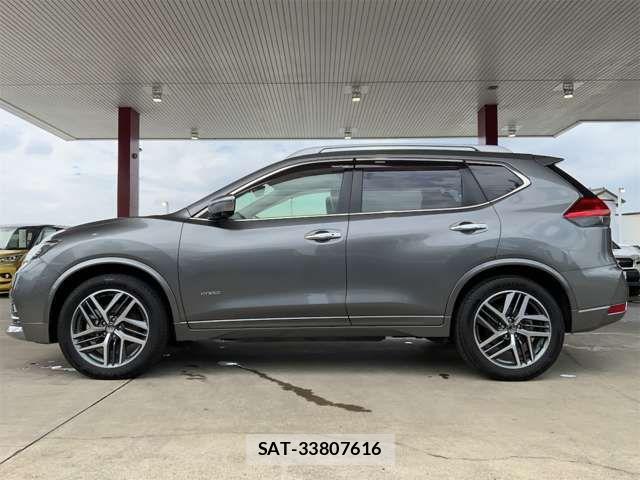 Nissan X-TRAIL HYBRID 2017-09 7621586-10
