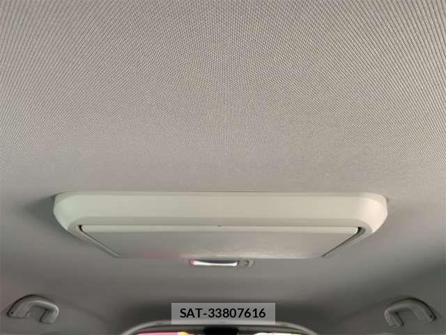 Nissan X-TRAIL HYBRID 2017-09 7621586-12