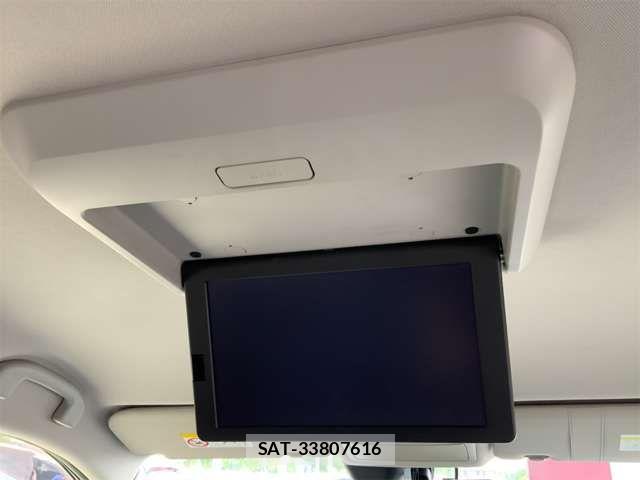 Nissan X-TRAIL HYBRID 2017-09 7621586-2
