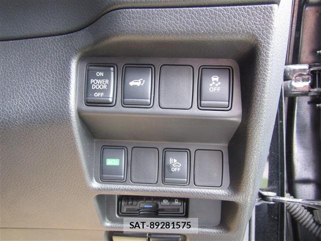 Nissan X-TRAIL HYBRID 2019-04 7621585-16