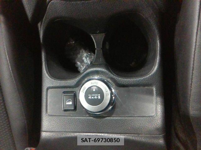 Nissan X-TRAIL HYBRID 2018-08 7621590-7