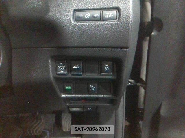 Nissan X-TRAIL HYBRID 2018-06 7621591-8