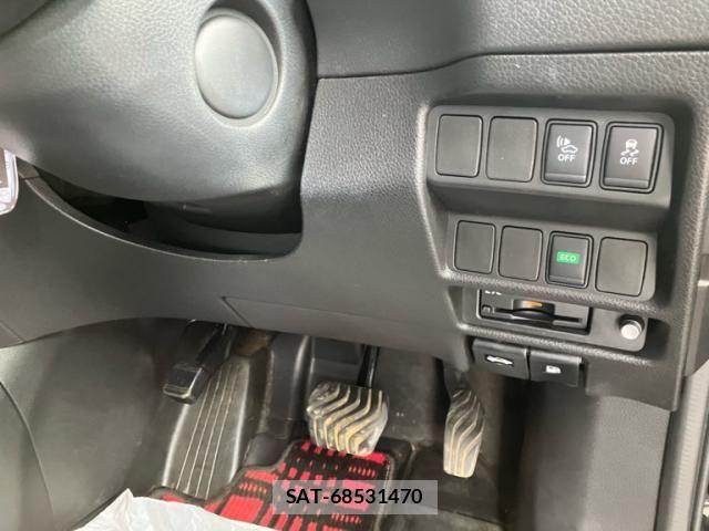 Nissan X-TRAIL HYBRID 2015-06 7731114-18
