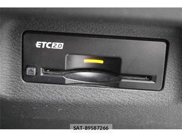 Nissan X-TRAIL HYBRID 2022-08 7731099-6