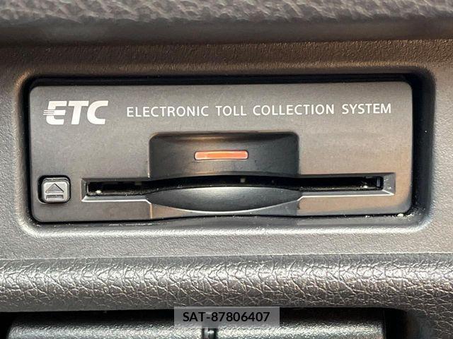 Nissan X-TRAIL HYBRID 2017-06 7731104-3