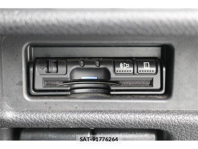 Nissan X-TRAIL HYBRID 2017-07 7731101-5