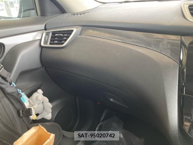 Nissan X-TRAIL HYBRID 2015-11 7731119-27