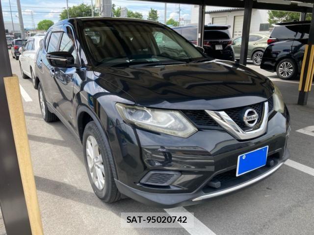 Nissan X-TRAIL HYBRID 2015-11 7731119-3
