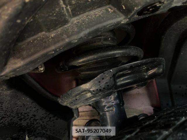 Nissan X-TRAIL HYBRID 2015-07 7731109-19