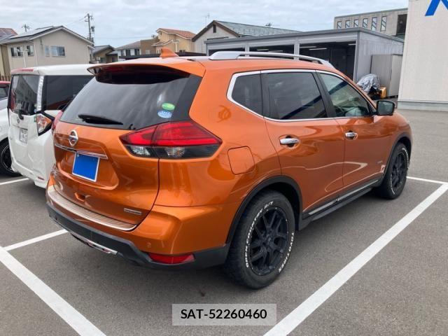 Nissan X-TRAIL HYBRID 2017-06 7790776-3