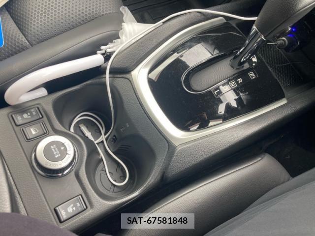 Nissan X-TRAIL HYBRID 2015-10 7790771-21
