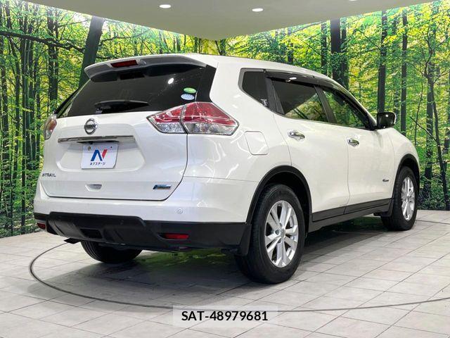 Nissan X-TRAIL HYBRID 2015-10 7790774-16