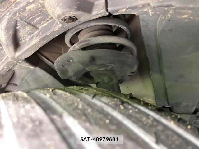 Nissan X-TRAIL HYBRID 2015-10 7790774-19