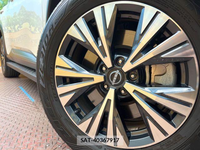 Nissan X-TRAIL HYBRID 2022-09 7790788-11