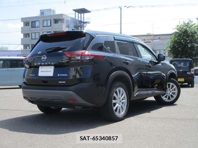 Nissan X-TRAIL HYBRID 2025-05 7880747-1