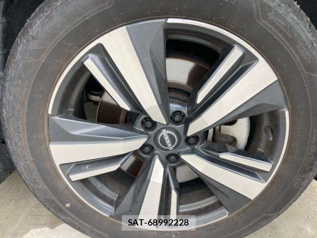 Nissan X-TRAIL HYBRID 2023-03 7880752-9
