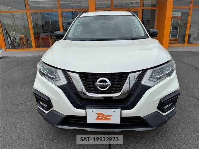 Nissan X-TRAIL HYBRID 2018-03 7880753-9