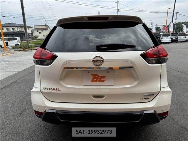 Nissan X-TRAIL HYBRID 2018-03 7880753-14