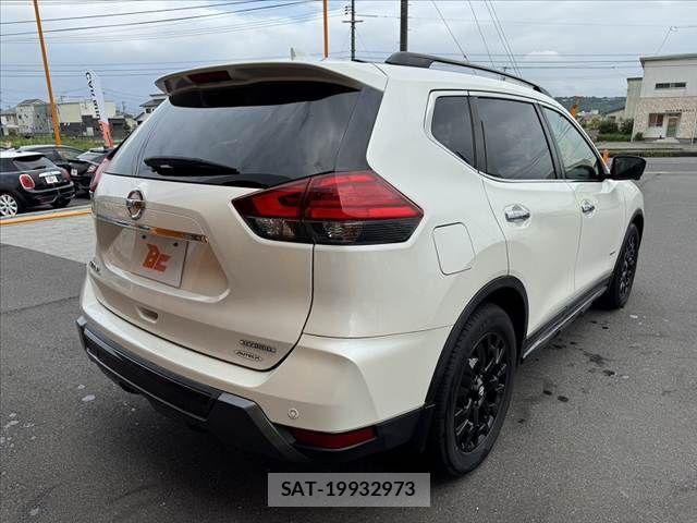 Nissan X-TRAIL HYBRID 2018-03 7880753-15
