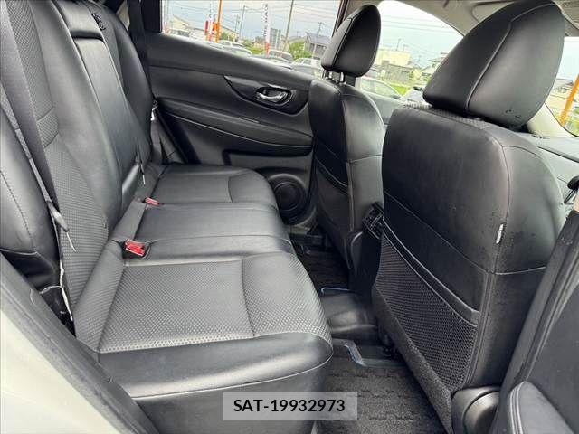 Nissan X-TRAIL HYBRID 2018-03 7880753-17