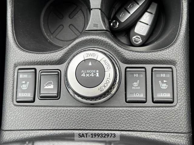 Nissan X-TRAIL HYBRID 2018-03 7880753-6