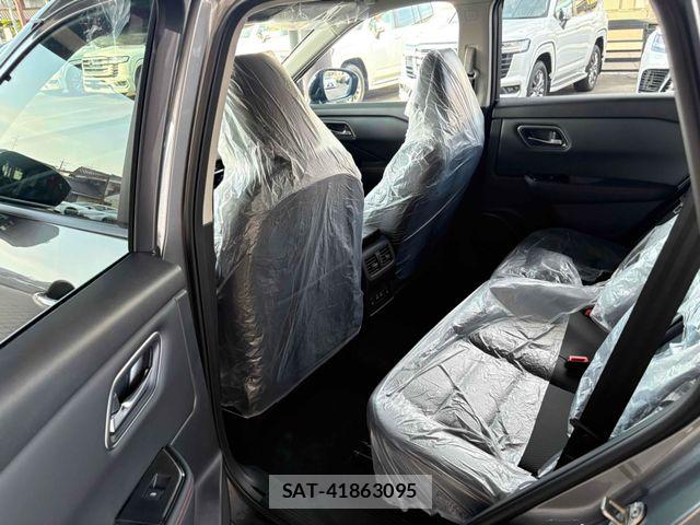 Nissan X-TRAIL HYBRID 2026-07 7880742-19
