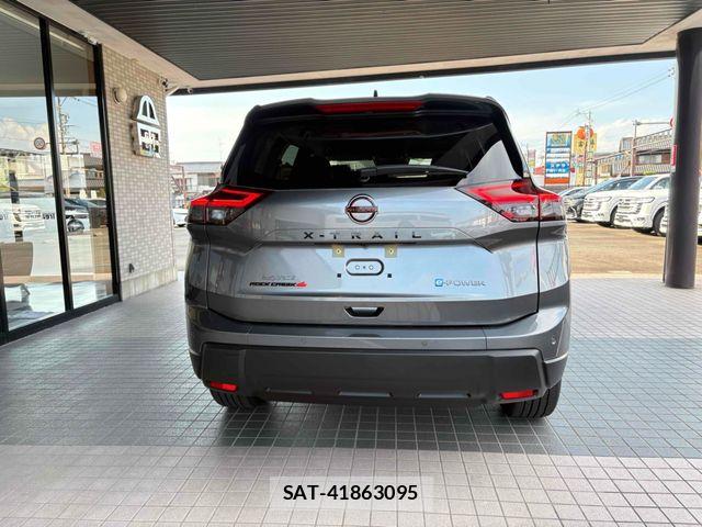 Nissan X-TRAIL HYBRID 2026-07 7880742-5