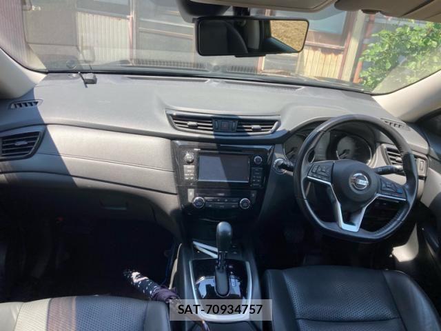 Nissan X-TRAIL HYBRID 2017-07 7880754-12