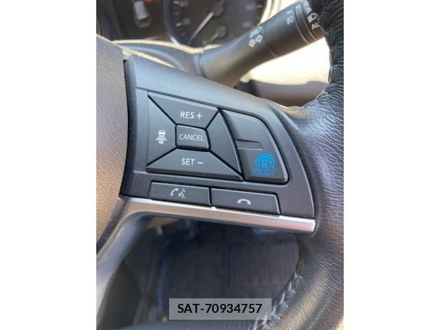 Nissan X-TRAIL HYBRID 2017-07 7880754-15