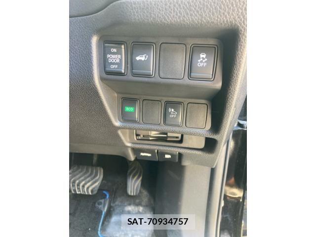Nissan X-TRAIL HYBRID 2017-07 7880754-16