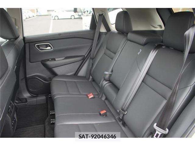 Nissan X-TRAIL HYBRID 2026-03 7880745-25