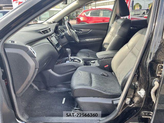 Nissan X-TRAIL HYBRID 2015-09 7880756-12