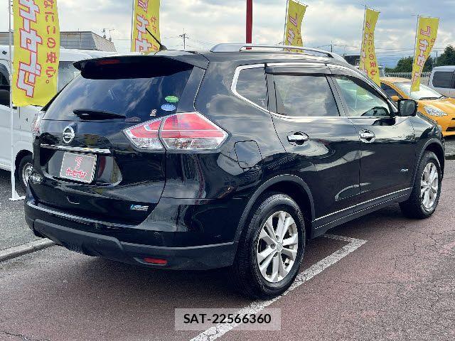 Nissan X-TRAIL HYBRID 2015-09 7880756-2